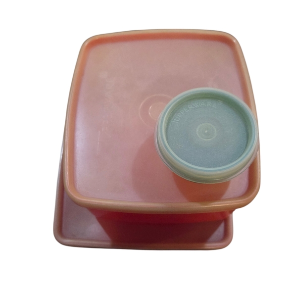 Vintage Tupperware Set of 3 Red and Green Quality Food Storage Containers - Picture 2 of 12